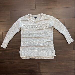 American Eagle Outfitters Light Grey/Silver Sweater Size XS - NWOT